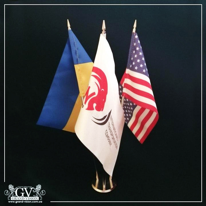 Table flags with logo